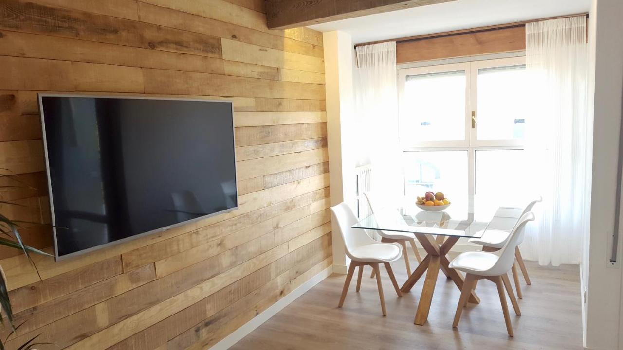 Ferienwohnung Oroel Jaca Exterior foto